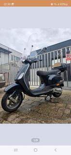 Vespa lx, Fietsen en Brommers, Snorfietsen en Snorscooters, Ophalen of Verzenden, Zo goed als nieuw, Benzine, Vespa