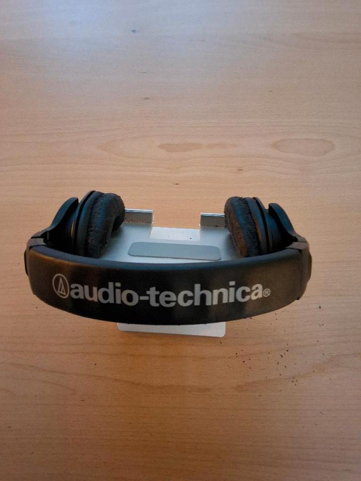 Audio Technics hoofdtelefoon ATH M40x, Audio, Tv en Foto, Koptelefoons, Gebruikt, Over oor (circumaural), Overige merken, Ophalen of Verzenden