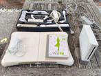 Wii complete set met o.a. 2 controllers en balance board, Ophalen, Gebruikt, Met 2 controllers, Met games
