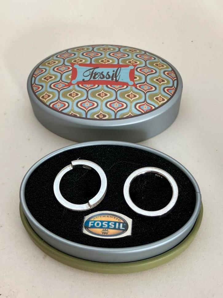 Fossil dubbelring, Sieraden, Tassen en Uiterlijk, Ringen, Zo goed als nieuw, Dame, Kleiner dan 17, Zilver, Ophalen of Verzenden