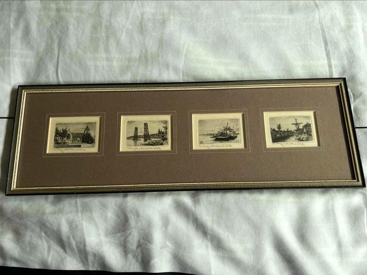 4 Kleine Etsen Ingelijst - Landschappen, Antiek en Kunst, Kunst | Etsen en Gravures, Ophalen of Verzenden