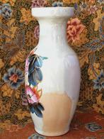 Mooie grote oude vaas uit Engeland van porselein 30,8 cm., Antiek en Kunst, Antiek | Vazen, Ophalen of Verzenden