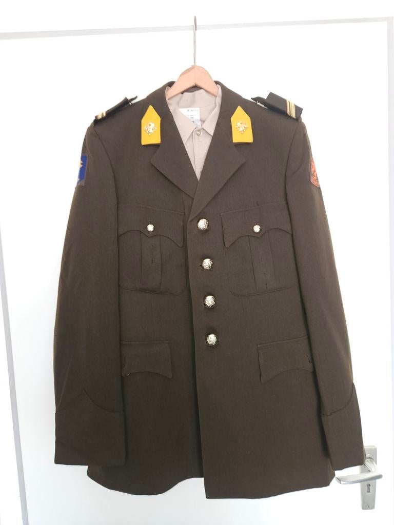 Dt uniform oud model 1980, Ophalen of Verzenden, Landmacht, Nederland, Kleding of Schoenen