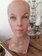 Novita Etalage hoofd 85€, Antiek en Kunst, Ophalen