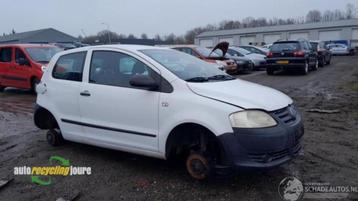 Volkswagen Fox onderdelen (kleur: LB9A) donorauto beschikbaar voor biedingen