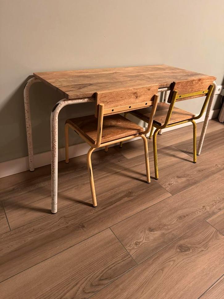 Kidsdepot Tafeltje met Stoeltjes, Kinderen en Baby's, Kinderkamer | Tafels en Stoelen, Gebruikt, Tafel(s) en Stoel(en), Ophalen of Verzenden