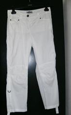 mooie witte broek, Kleding | Dames, Broeken en Pantalons, Wit, Ophalen of Verzenden, Zo goed als nieuw, Driekwart