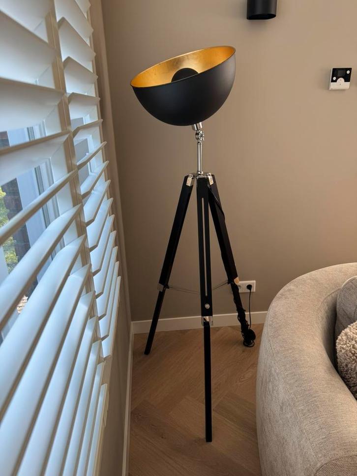 TWV €269 Vleugje Industriële Charme, Huis en Inrichting, Lampen | Vloerlampen, Zo goed als nieuw, 150 tot 200 cm, Ophalen