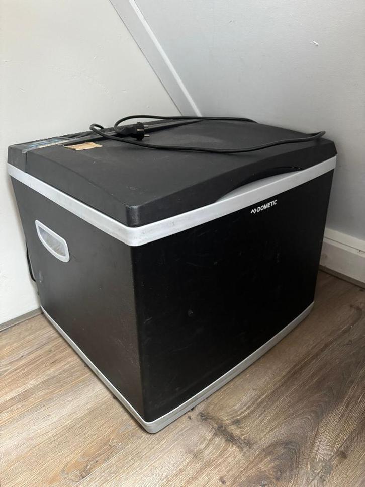 Te koop/HUUR/LEENDometic Coolfun koelboxkoelkast- Elektrisch, Caravans en Kamperen, Koelboxen, Gebruikt, Koelbox, Elektrisch, Ophalen of Verzenden