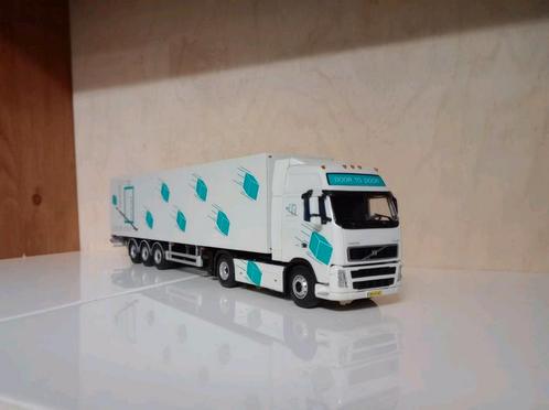 Volvo FH oplegger Door to door WSI, Hobby en Vrije tijd, Modelauto's | 1:50, Nieuw, Bus of Vrachtwagen, Wsi, Ophalen of Verzenden
