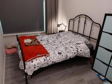 Tweepersoons bedframe Sagstua 140 x 200 cm met lattenbodem