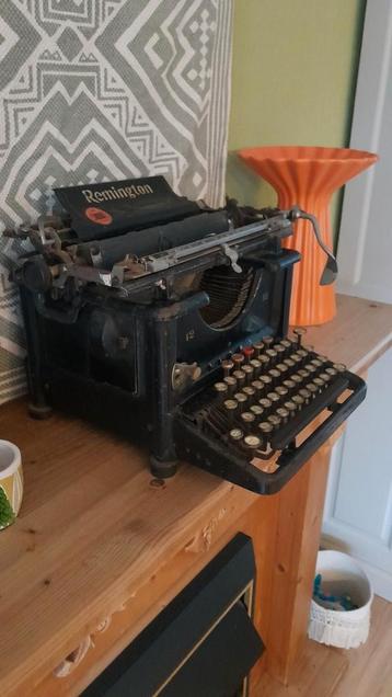 Mooie Oude Remington Typemachine! Ca uit 1939 Maar 25 euro! beschikbaar voor biedingen