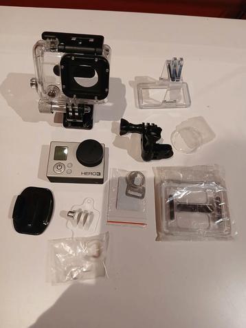 GoPro Hero 3 met accessoires beschikbaar voor biedingen
