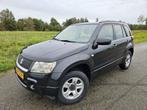 Suzuki Grand Vitara 2.0-16V 4X4 / Clima/Trekhaak, Auto's, Suzuki, 4 cilinders, 1850 kg, Grand Vitara, Zwart