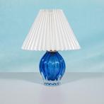 Vintage Zweeds design tafellamp blauw glas l bleu glass lamp, Minder dan 50 cm, Gebruikt, Ophalen of Verzenden, Metaal