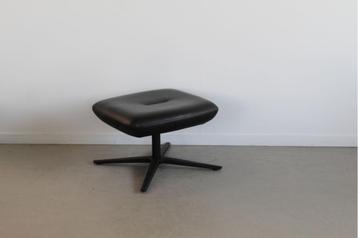 1x Leolux Caruzzo Hocker - Zwart Leer beschikbaar voor biedingen