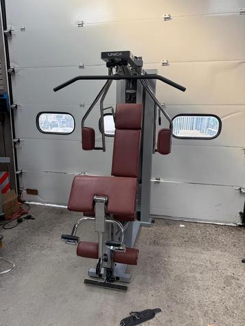 Technogym Unica Krachtstation/ Multistation/ Multi tower beschikbaar voor biedingen
