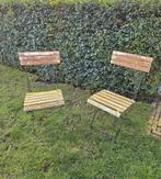 Twee leuke bistro stoeltjes, bijna gratis., Ophalen, Zo goed als nieuw