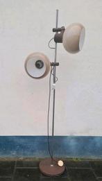 Vintage retro Vloerlamp met Twee Spots, Huis en Inrichting, Lampen | Vloerlampen, Gebruikt, Vintage, Ophalen of Verzenden, Metaal