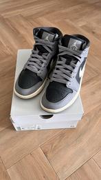 Nike air Jordan 1 mid, Kleding | Dames, Schoenen, Ophalen of Verzenden