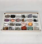 Mineralen doos 24 stuks met benaming 2-4 cm, Ophalen of Verzenden, Mineraal