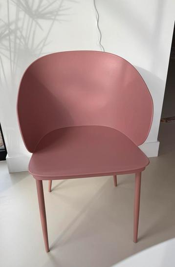 Stoelen eetkamer, 4 stuks beschikbaar voor biedingen