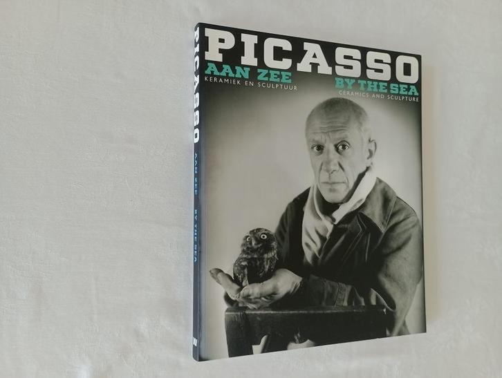 Picasso aan Zee / by the sea  keramiek en sculptuur, Boeken, Kunst en Cultuur | Beeldend, Nieuw, Overige onderwerpen, Ophalen of Verzenden