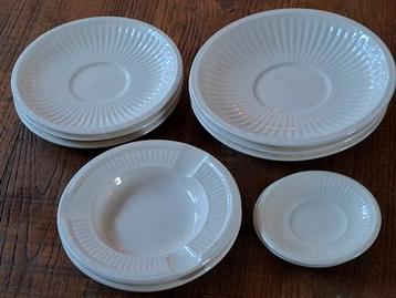 Edme Wedgwood Servies Delen beschikbaar voor biedingen