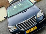 CHRYSLER GRAND VOYAGER 4.0 V6 LIMITED FATHOM-BLUE SWIVEL&GO., Auto's, Chrysler, Automaat, Gebruikt, Grand Voyager, 7 stoelen