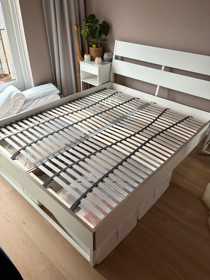 IKEA Trysil bed 160x200 gedemonteerd, Huis en Inrichting, Slaapkamer | Bedden, Gebruikt, Tweepersoons, 160 cm, 200 cm, Hout, Wit