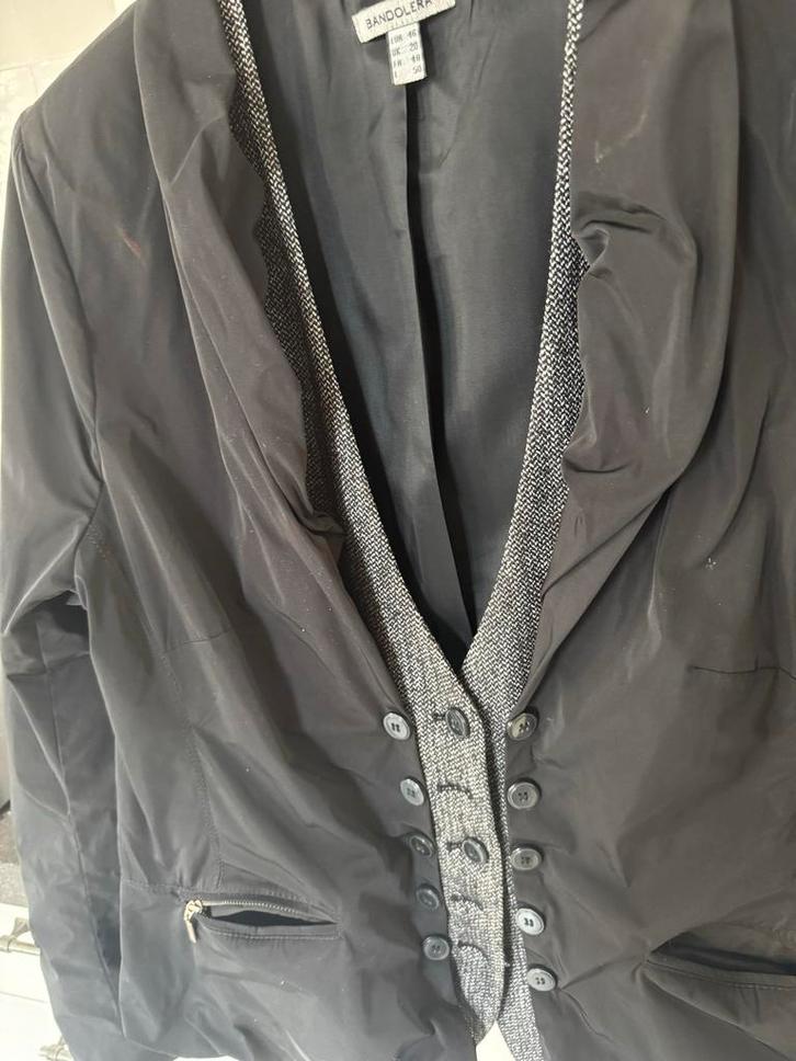 Zwarte Bandolera Jasje - Maat 46, Kleding | Dames, Jasjes, Kostuums en Pakken, Gedragen, Jasje, Maat 38/40 (M), Zwart, Ophalen of Verzenden
