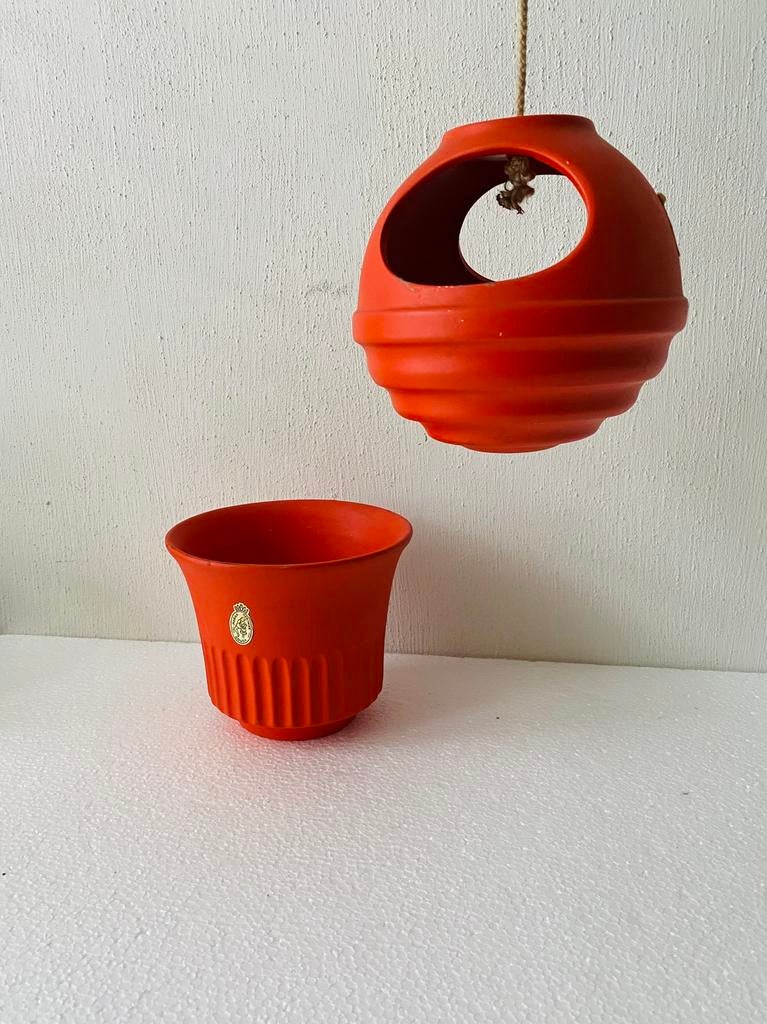 Modica Gouda oranje Keramobile en bloempot , jaren 60