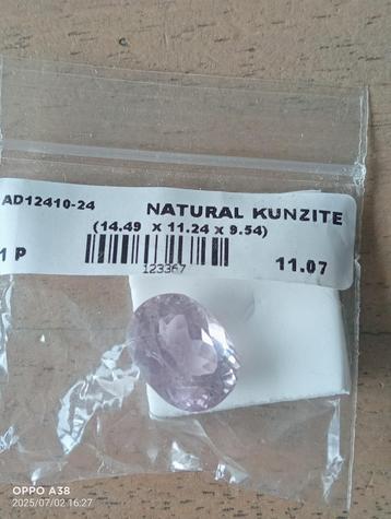 Kunzite edelsteen beschikbaar voor biedingen