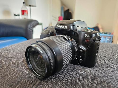 Nikon f50 spiegelreflex analoog incl. 35-80mm af Nikkor lens, Audio, Tv en Foto, Fotocamera's Analoog, Zo goed als nieuw, Spiegelreflex