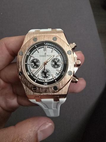 Royal Oak beschikbaar voor biedingen
