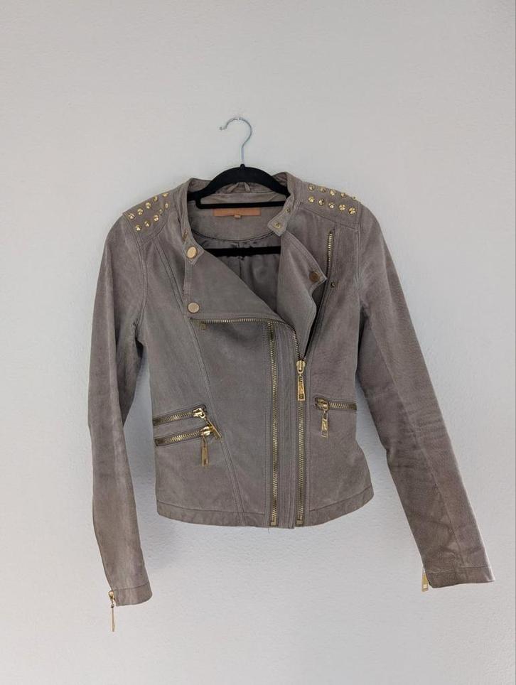 Josh V Leren Jasje met Studs - XS, Kleding | Dames, Jassen | Zomer, Zo goed als nieuw, Maat 34 (XS) of kleiner, Grijs, Ophalen of Verzenden