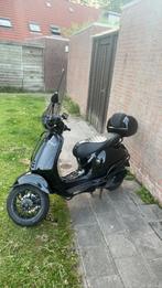 vespa sprint, Ophalen of Verzenden, Zo goed als nieuw