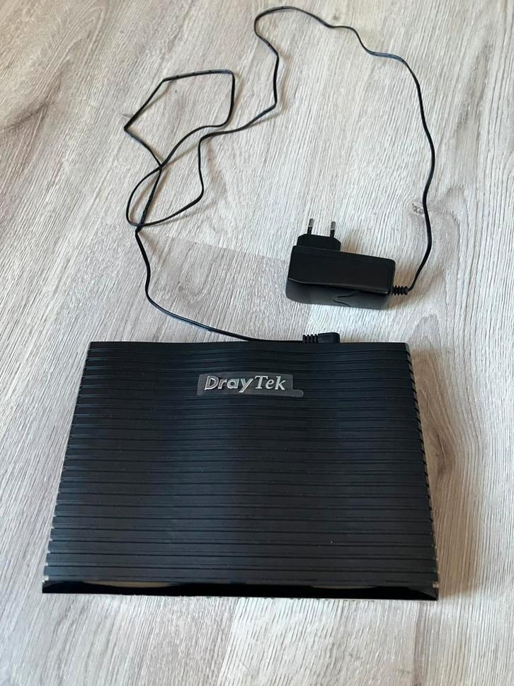 Draytek Vigor Router 2925 zonder Wifi, Computers en Software, Routers en Modems, Gebruikt, Router, Ophalen of Verzenden