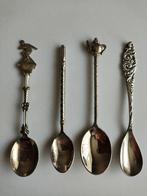 4 mooie lepeltjes (zilver, verzilverd?) o.a. Sola, VARA, Ophalen of Verzenden