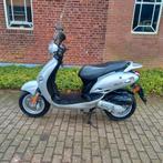 nette en originele kymco yup 50cc 2t. ( geel kenteken ), Ophalen of Verzenden, Zo goed als nieuw, Benzine, Kymco