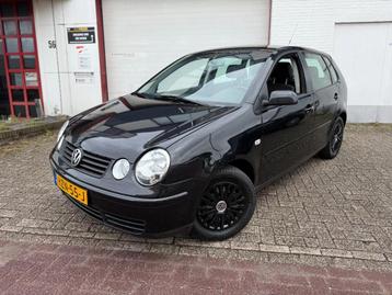 Volkswagen POLO 1.2 | BLACK EDITION CRICKET| NIEUW APK | AIR beschikbaar voor biedingen