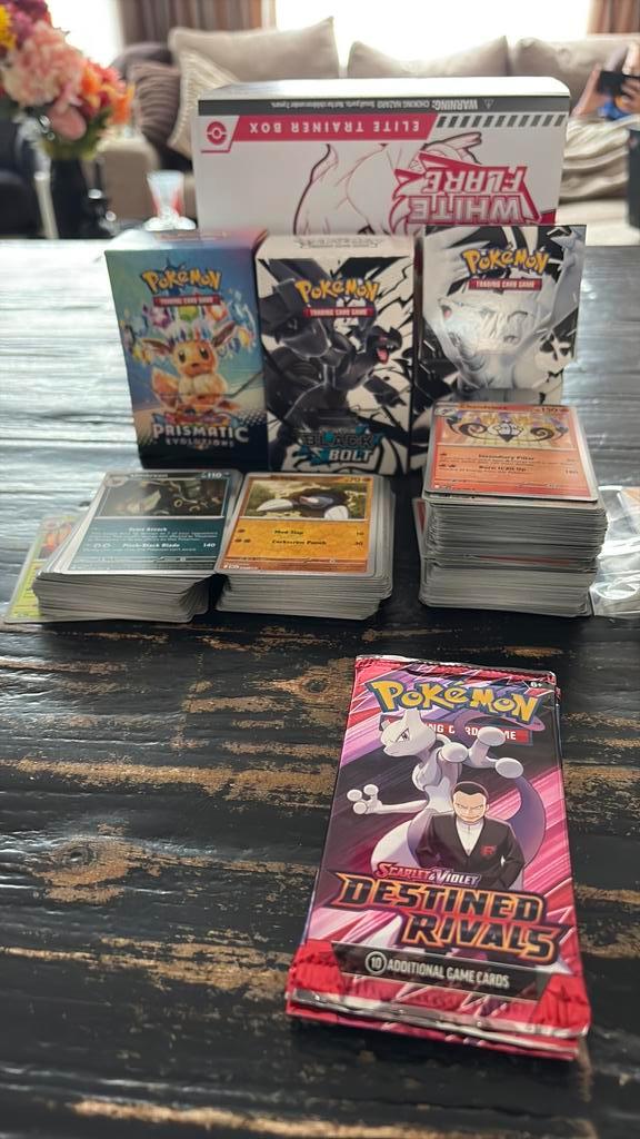 Diverse bulk pokemon kaarten diverse sets, Hobby en Vrije tijd, Verzamelkaartspellen | Yu-gi-Oh!, Zo goed als nieuw, Meerdere kaarten