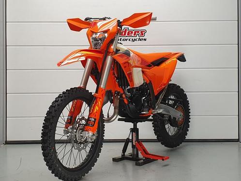KTM 300 EXC TBI SIX DAYS KTM 300 EXC SIX DAYS (bj 2025), Motoren, Motoren | KTM, Bedrijf, Enduro