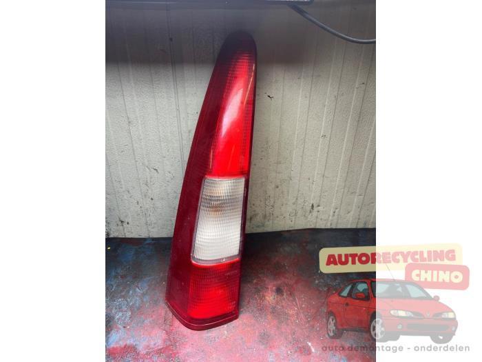 Achterlicht links van een Volvo V70, Auto-onderdelen, Verlichting, Volvo, Gebruikt, 3 maanden garantie, Ophalen