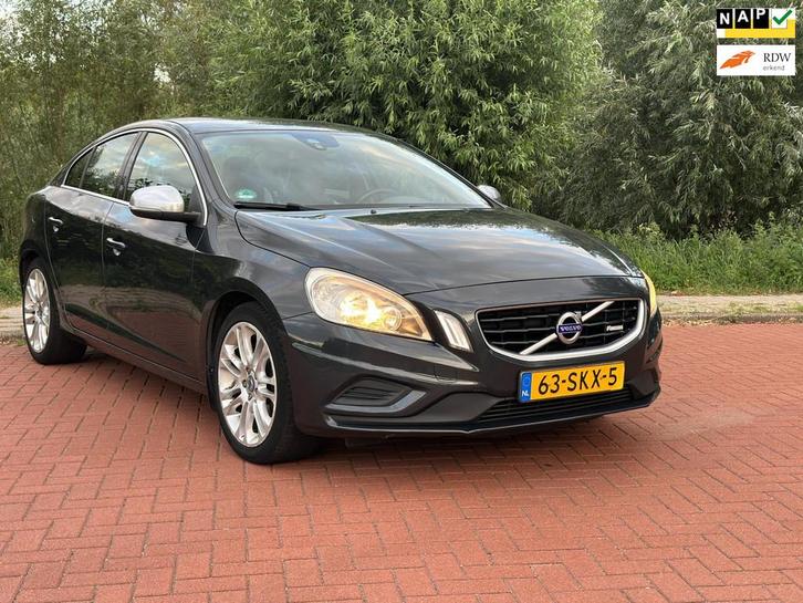 Volvo S60 1.6 DRIVe R-Design Navi/Nap/Airco, Auto's, Volvo, Bedrijf, Te koop, S60, ABS, Adaptive Cruise Control, Airbags, Airconditioning