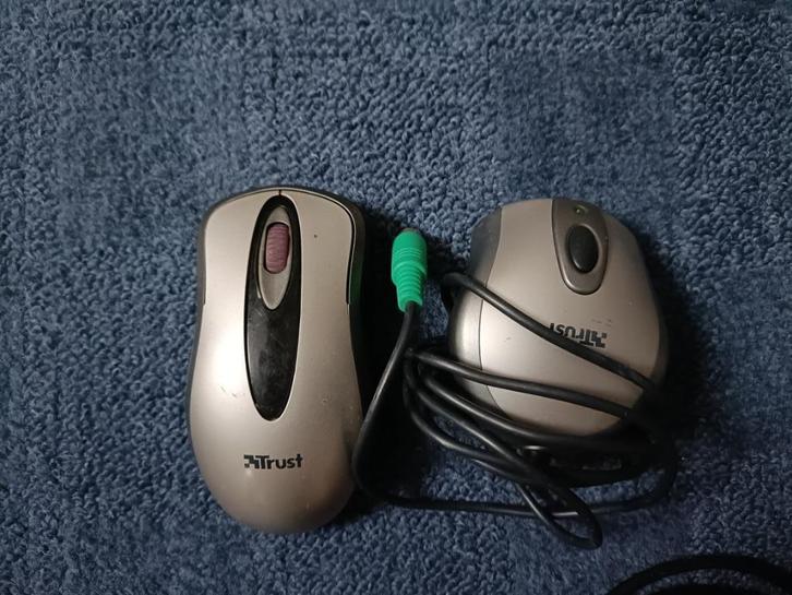 3 verschillende PC Muizen en 1 losse ontvanger., Computers en Software, Muizen, Gebruikt, Muis, Draadloos, Ophalen of Verzenden