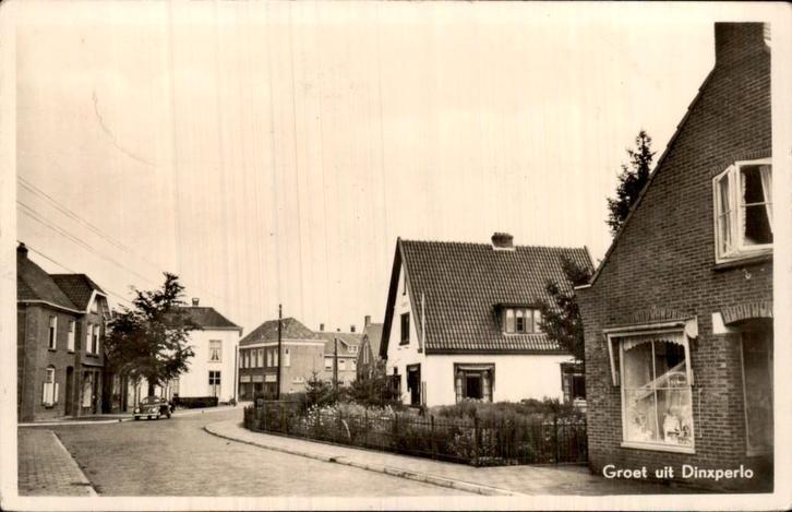 Dinxperlo - Straat - Huizen, Verzamelen, Ansichtkaarten | Nederland, Gelopen, Gelderland, 1940 tot 1960, Ophalen of Verzenden
