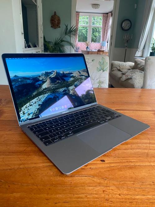 2020 MacBook Air 13-inch (Quad-Core i5, 8GB RAM, 256GB SSD), Computers en Software, Apple Macbooks, Zo goed als nieuw, MacBook Air