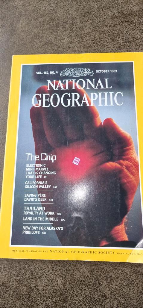 National Geographic - Oktober 1982 - The Chip, Boeken, Tijdschriften en Kranten, Gelezen, Wetenschap en Natuur, Ophalen of Verzenden