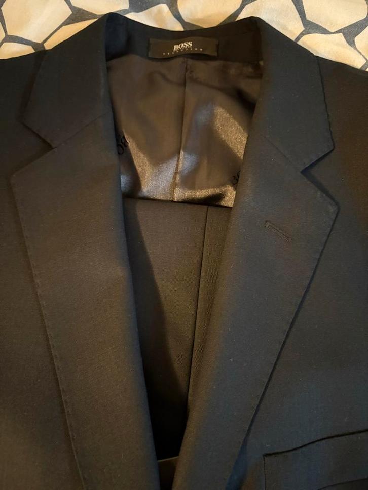 Hugo Boss pak, maat 52, Super 180's wol, Kleding | Heren, Kostuums en Colberts, Zo goed als nieuw, Maat 52/54 (L), Blauw, Ophalen of Verzenden